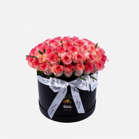 Букет из 75 роз в коробке "Jumilia black Lux"