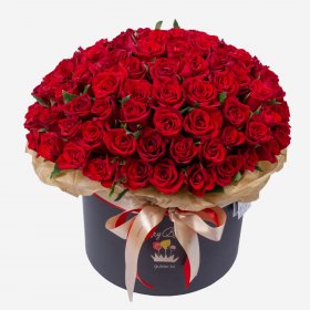 101 красная роза в коробке "Роман"