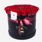 Букет из красных роз в черной коробке "Red paris"S