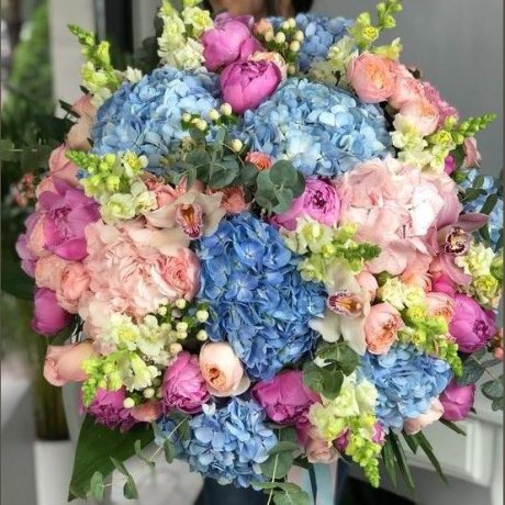 Букет с гортензиями "Pink & Blue"