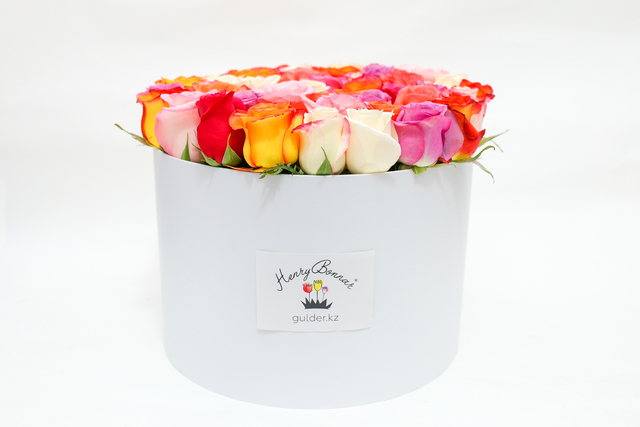 Коробка с розами "Ягодный микс Special" Коробка с розами "Ягодный микс Special"